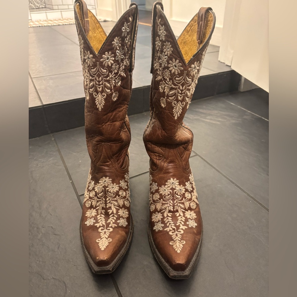 Brown Embroidered Western Boots - image 2
